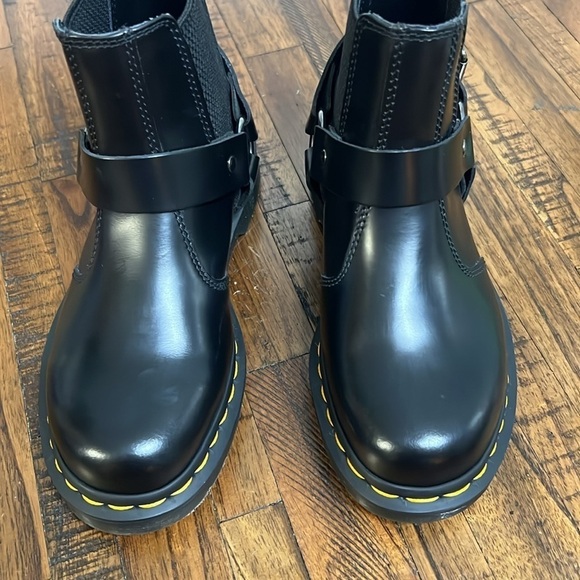 NWT Dr. Martens Wincox Leather Chelsea Boot Polished Black US 5 Ladies NWT - Picture 8 of 16